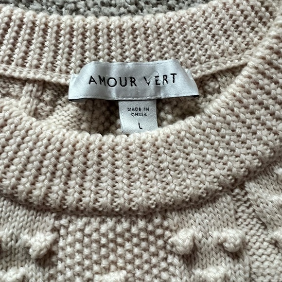 Amour Vert cream Crew Neck Sweater with Textured Details pit 2 pit 20. - Picture 2 of 4